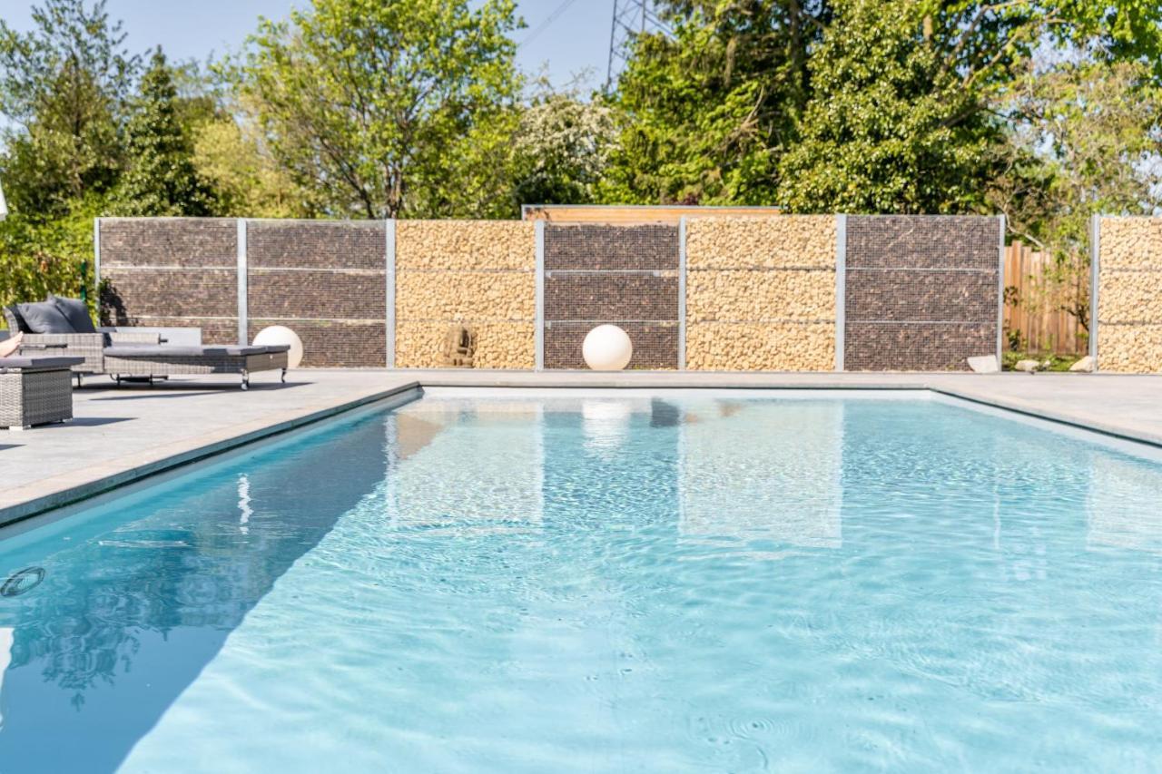 A La Source De Lavis Houyet Exterior photo